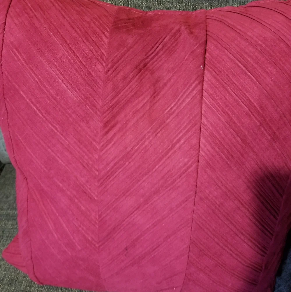 Pillow set - Picture 3 of 7